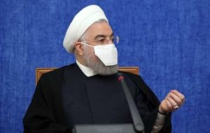 نحوه استفاده صحیح ازماسک خاصی که روحانی استفاده کرد